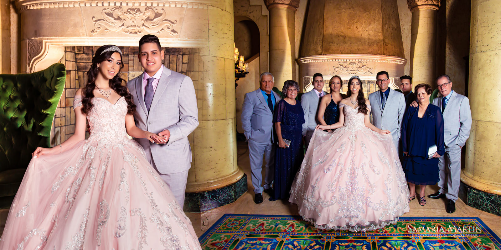 Photos with family in Cruz Building, gown rental, quinceanera dress store, quince dress boutique, Samaria Martin photography