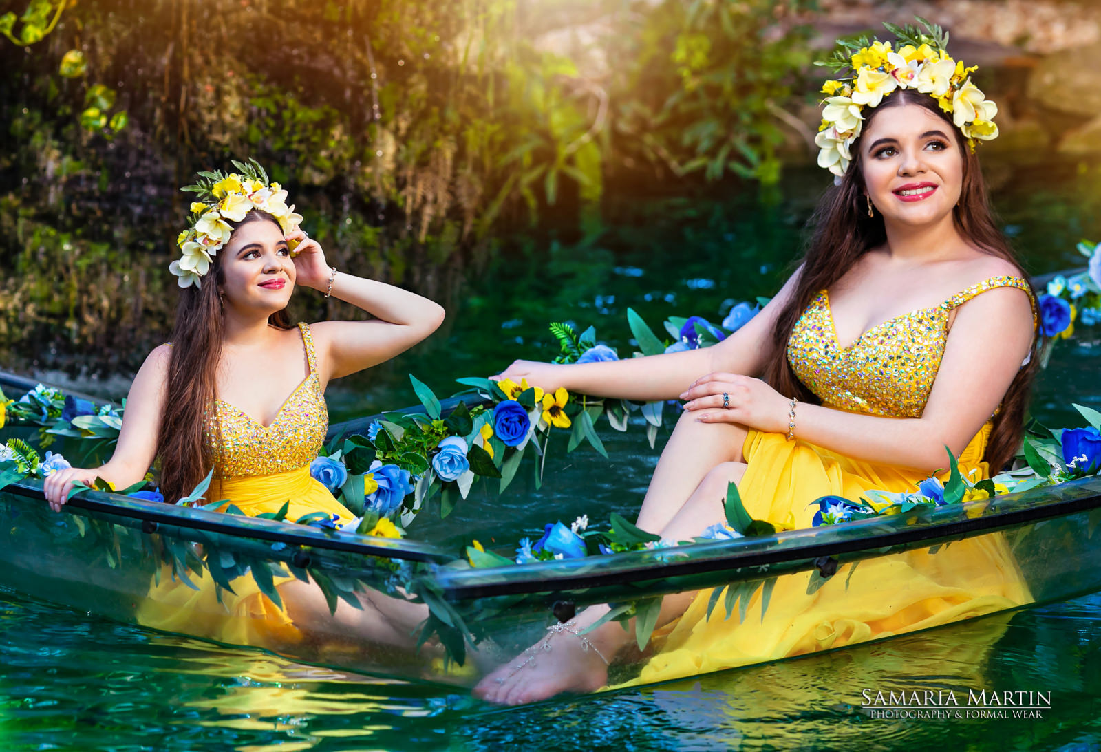 Quinceanera with flowers, quinceanera photoshoot in a lake, 15 photoshoot with flowers, best Tampa photographer, Samaria Martin 6