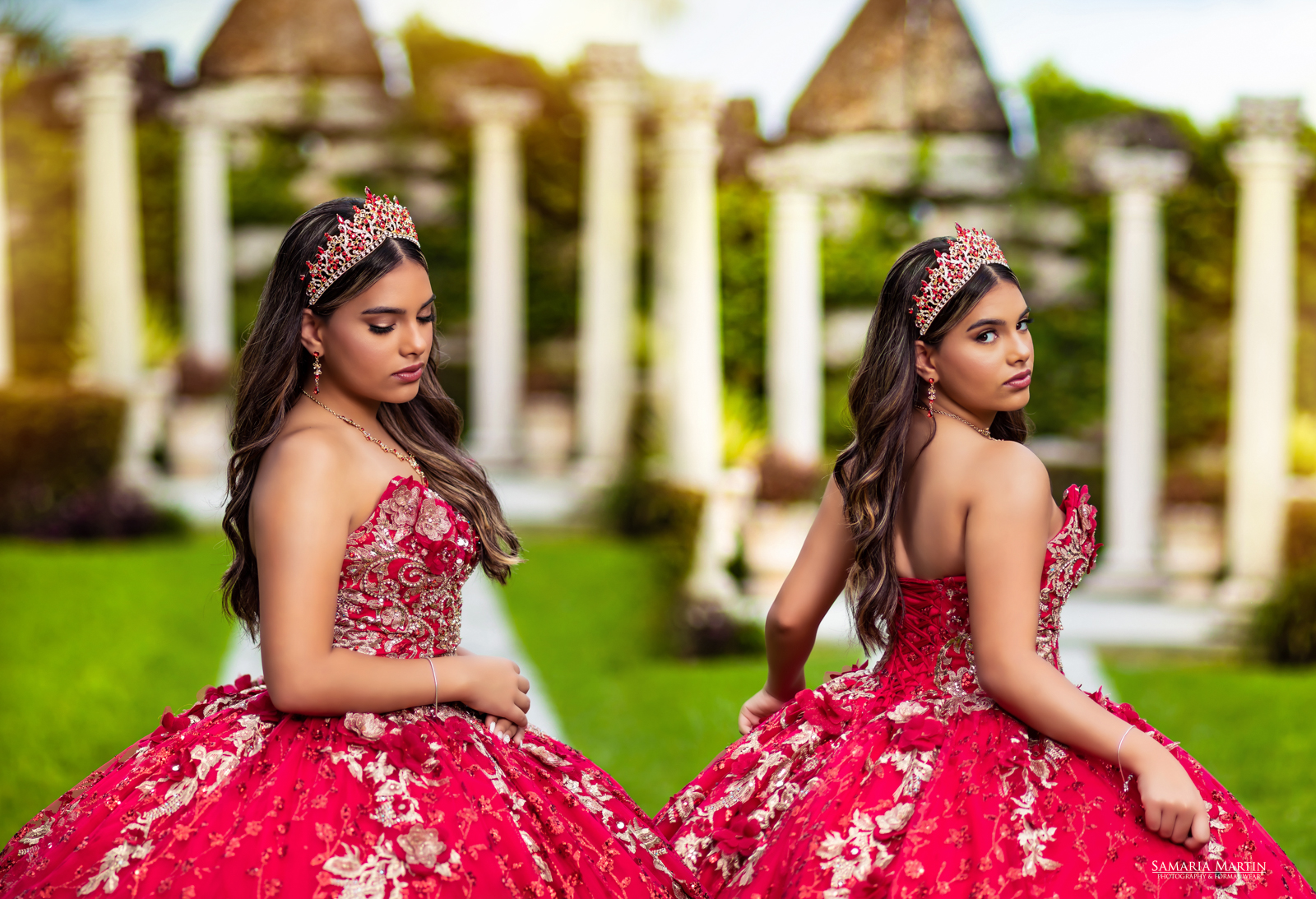 Showing accesories that matches this Royal Dress, red crown for a succesfull quince photo session